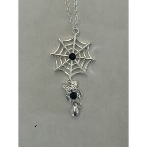 Halloween Spider &‎ Web Earring Necklace Set Claires Post Spider Earrings New